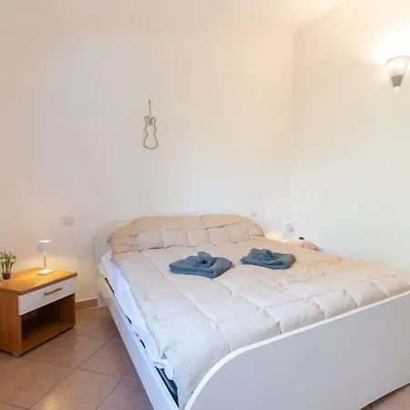 Charming House -10 Min Walk To The Center- أولبيا