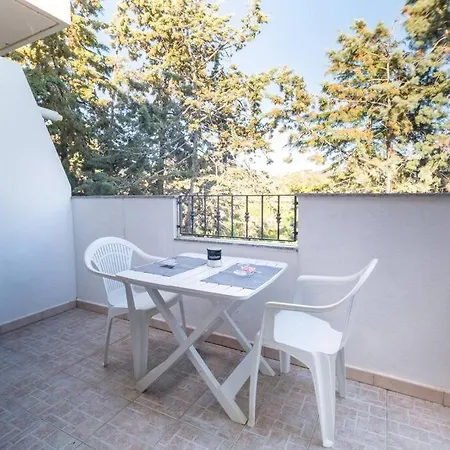 Charming House -10 Min Walk To The Center- Apartamento